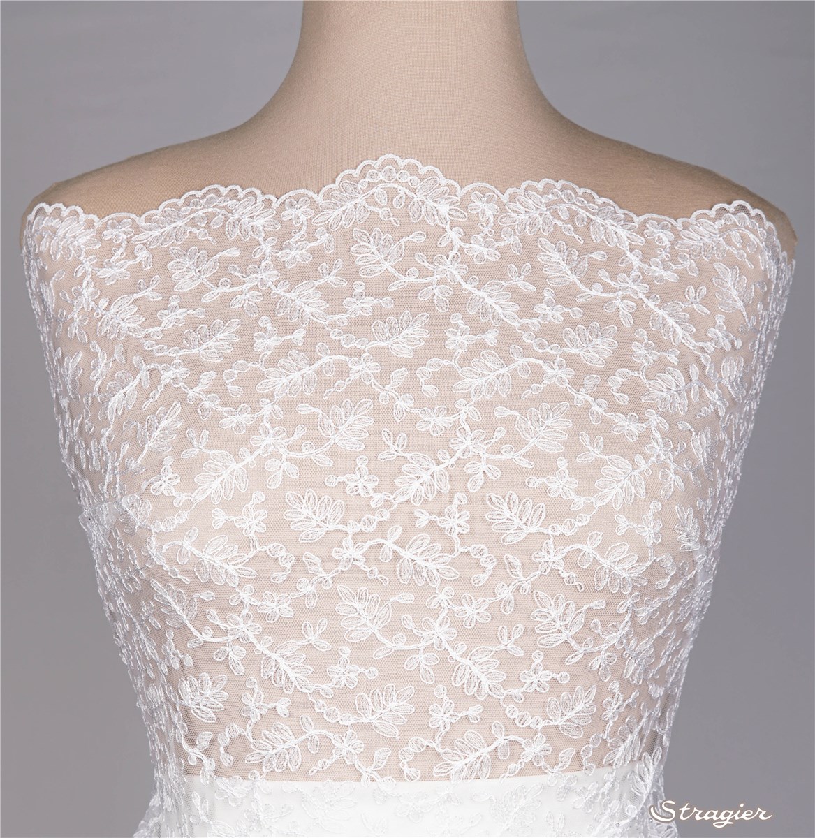 Broderie sur tulle fin - Oseline - Porcelaine Stragier - 130 cm
