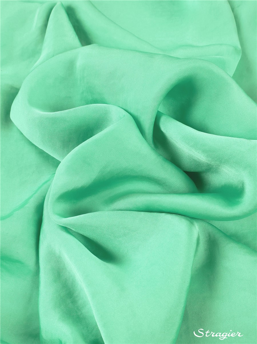 Satin Crepe washed - flowing - uni - Diamant Vert