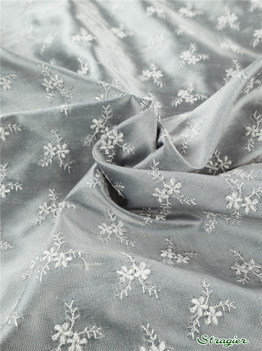 Embroidered Silk - Punctatum Flores - Gris Star-Porcelaine