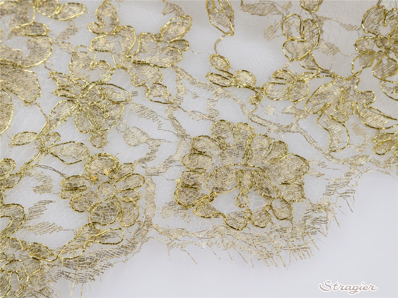 Embroidered Calais Lace - Metallic Shine - Coricienne - Jaune Doré - 85 cm