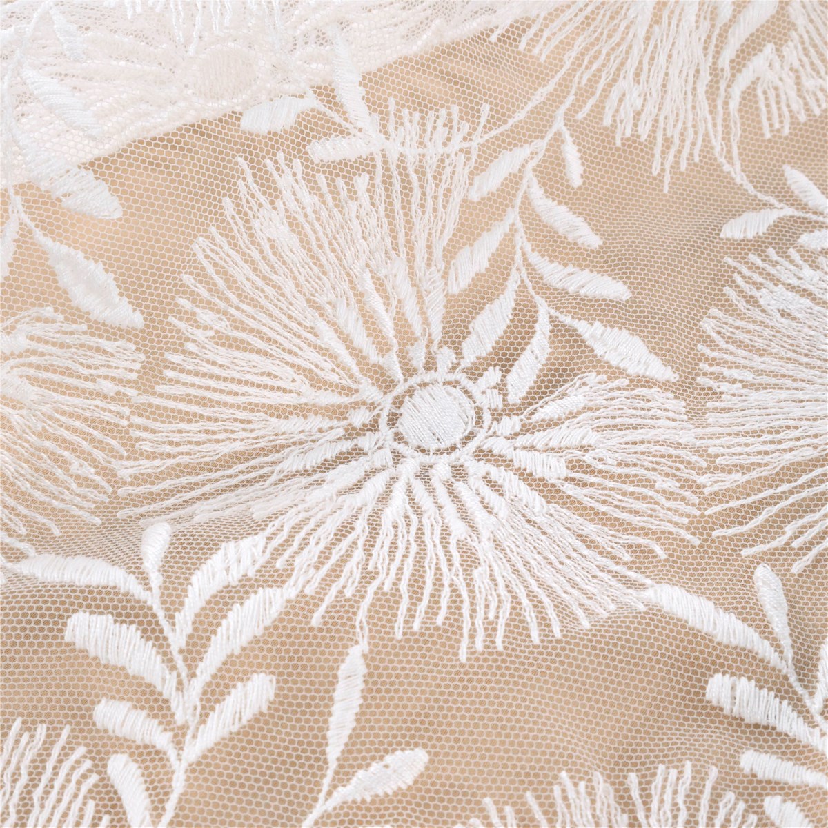 fine Cotton Embroidery on smooth Tulle - Cirlenne - Porcelaine Stragier - 116 cm