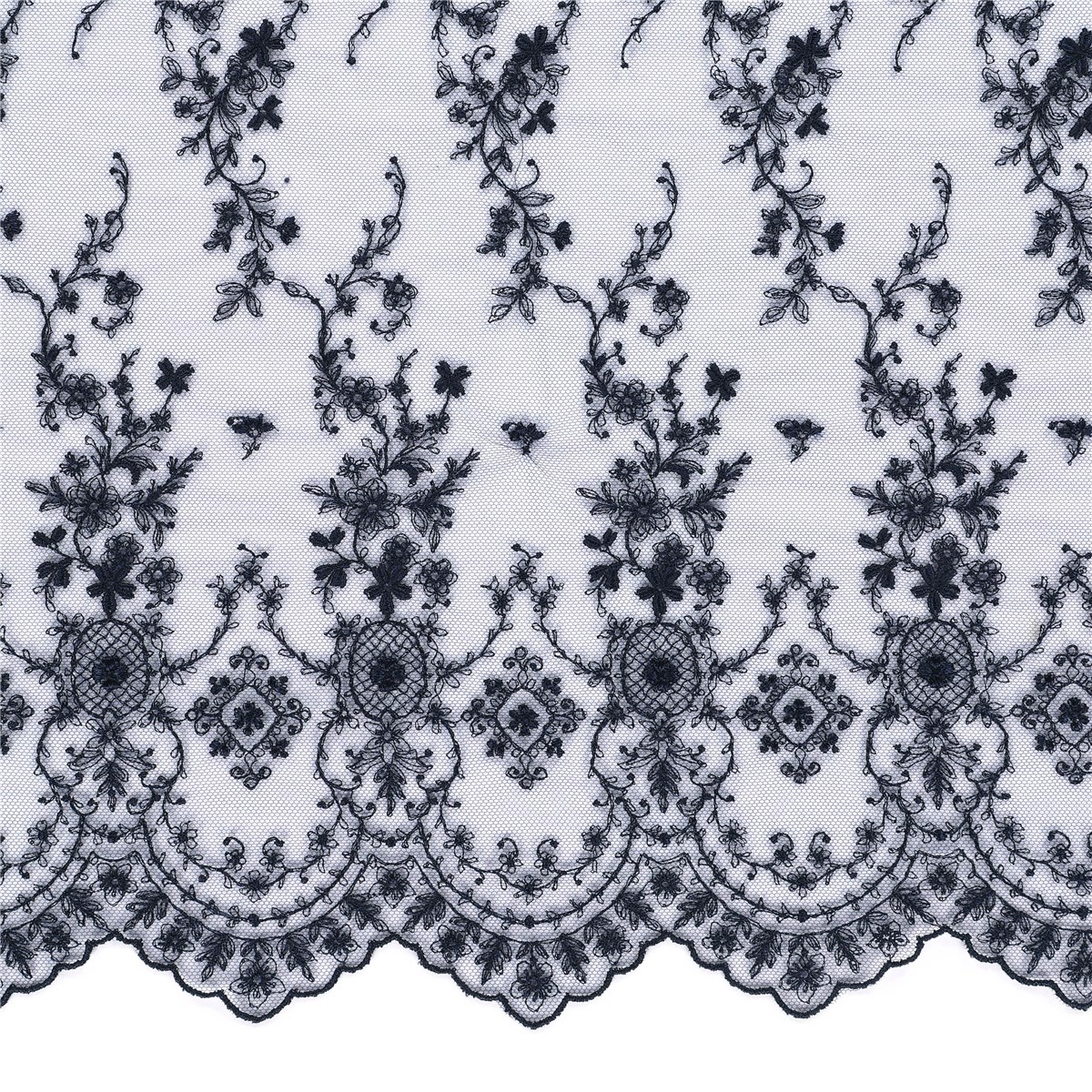 Broderie soyeuse sur tulle fin - Botticelli - Marine - 145 cm