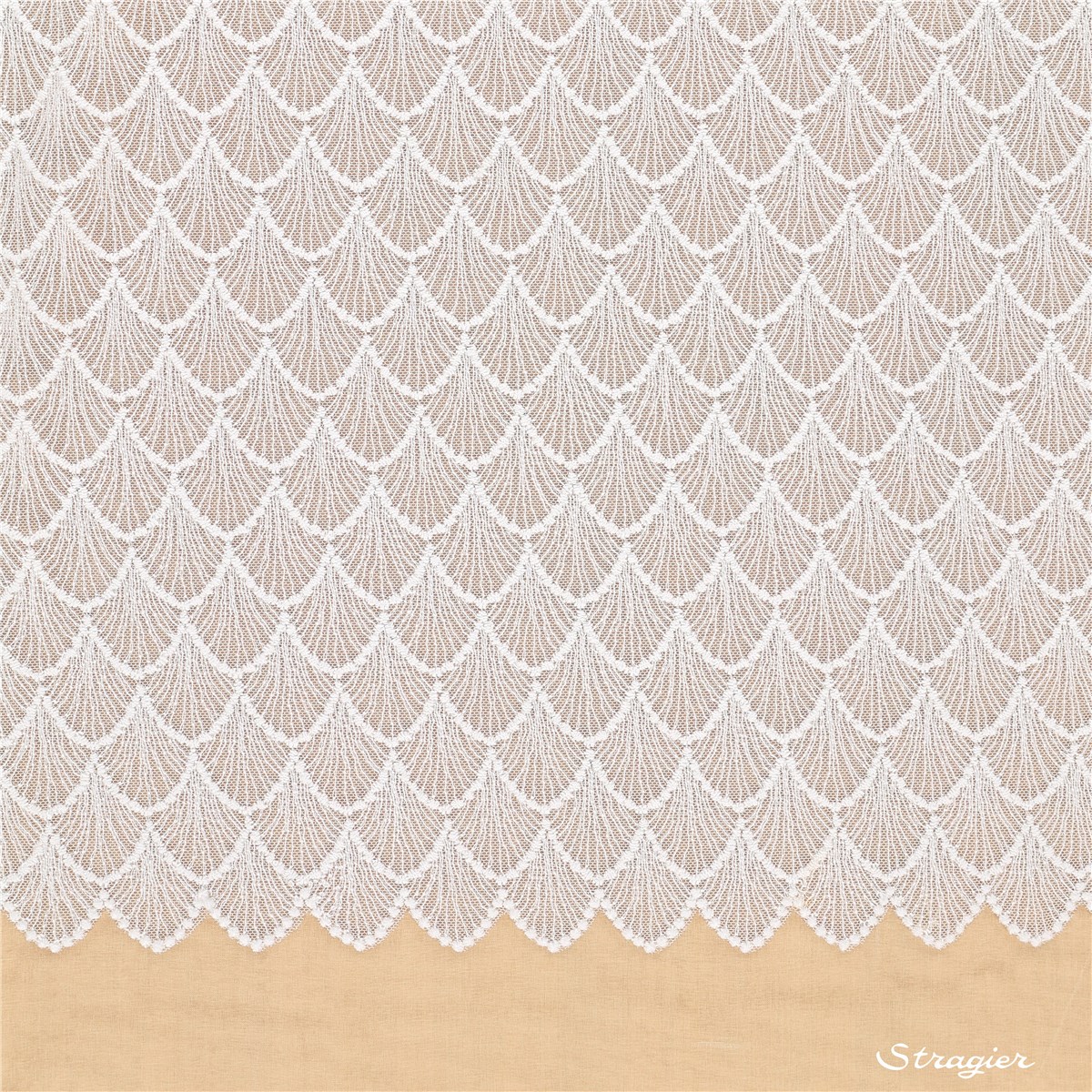 Broderie fine Coton sur Tulle invisible - Robin - Ivoire clair Stragier - 125 cm