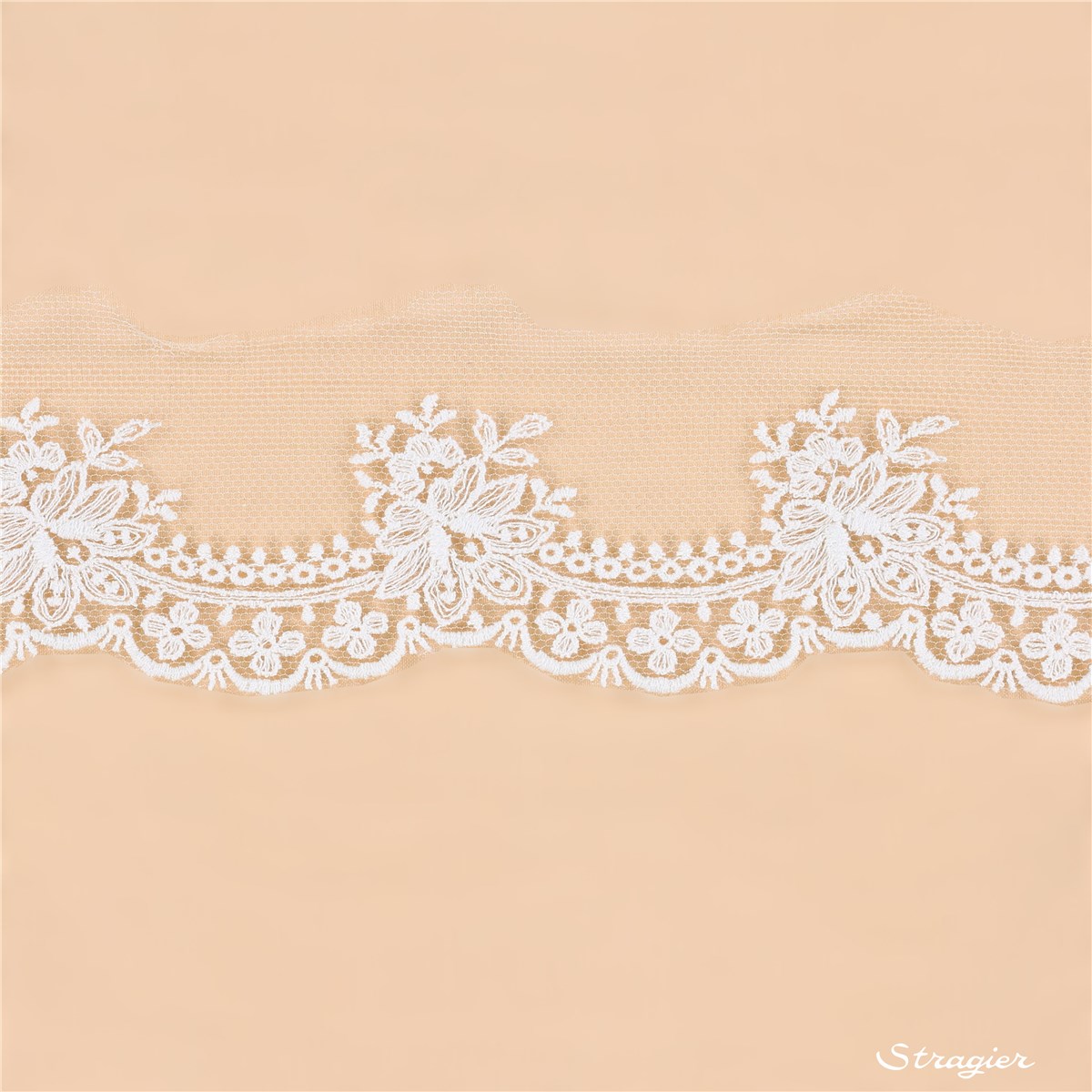 Broderie fine Coton sur Tulle invisible - Alouette - Ivoire clair Stragier - 40 mm