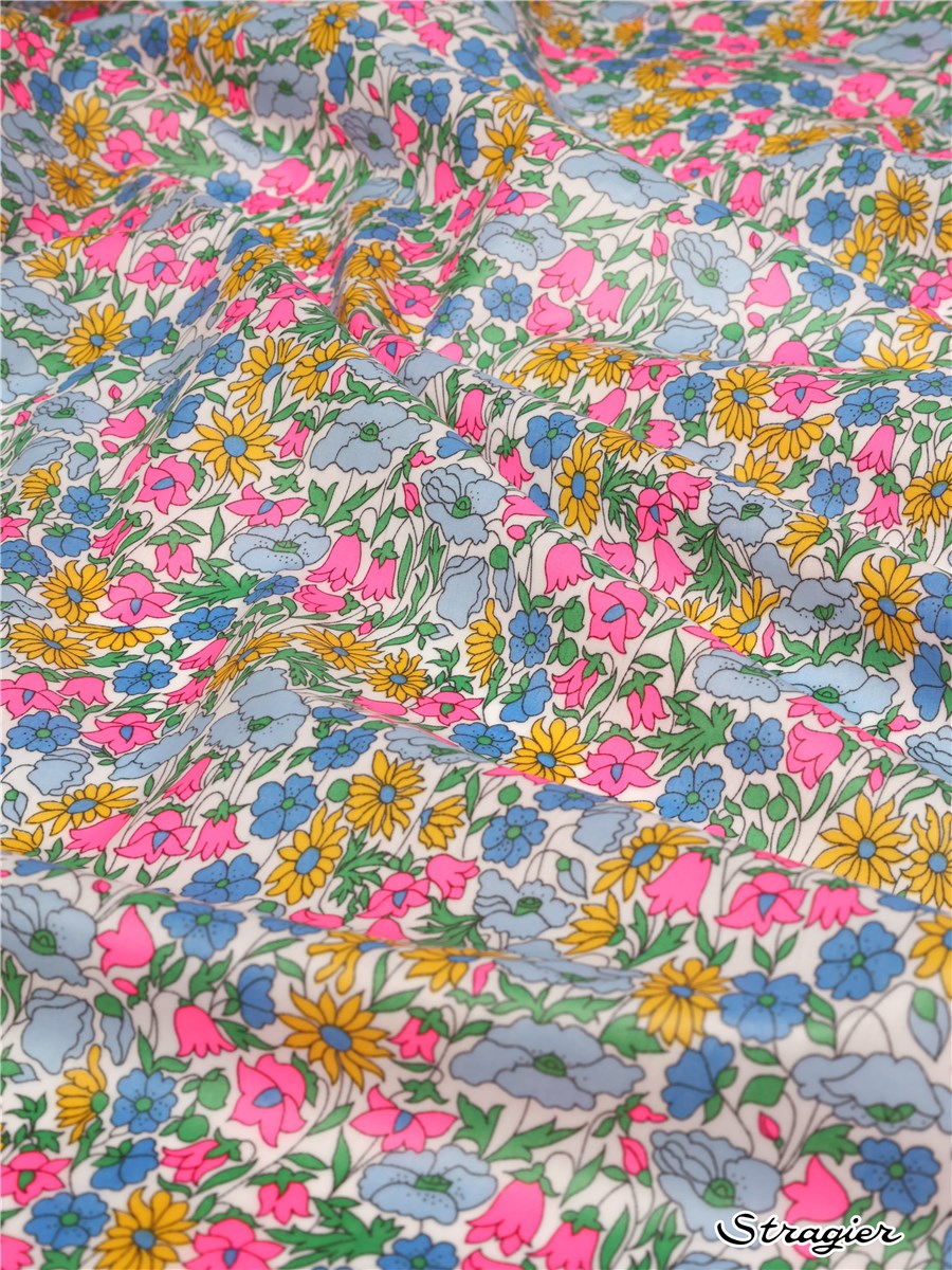 Liberty - Coated Matt - 4095 Poppy and Daisy - Stabilo Fluo