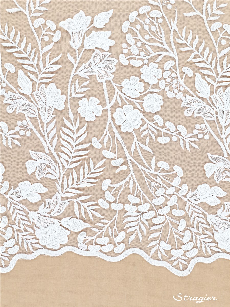 Broderie de motifs libres sur tulle fin - Leila - Porcelaine Stragier - 140 cm