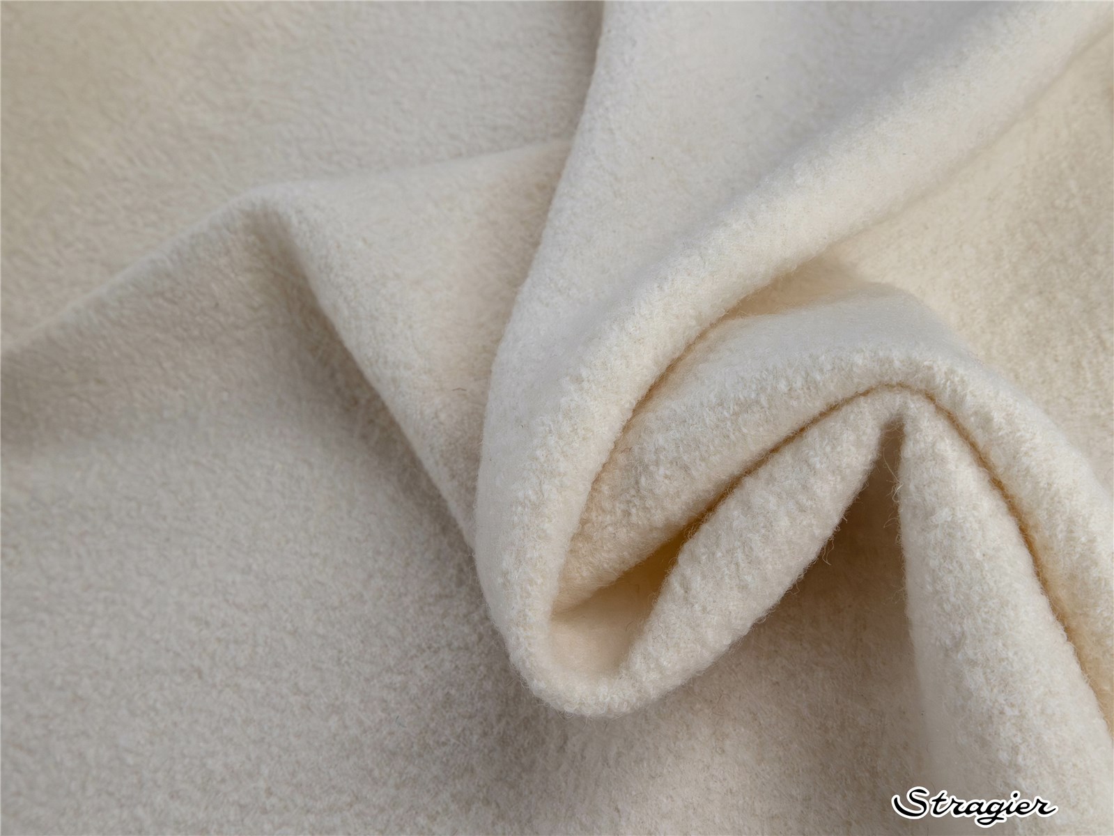 Laine bouillie 420g/m² - uni - Ivoire 