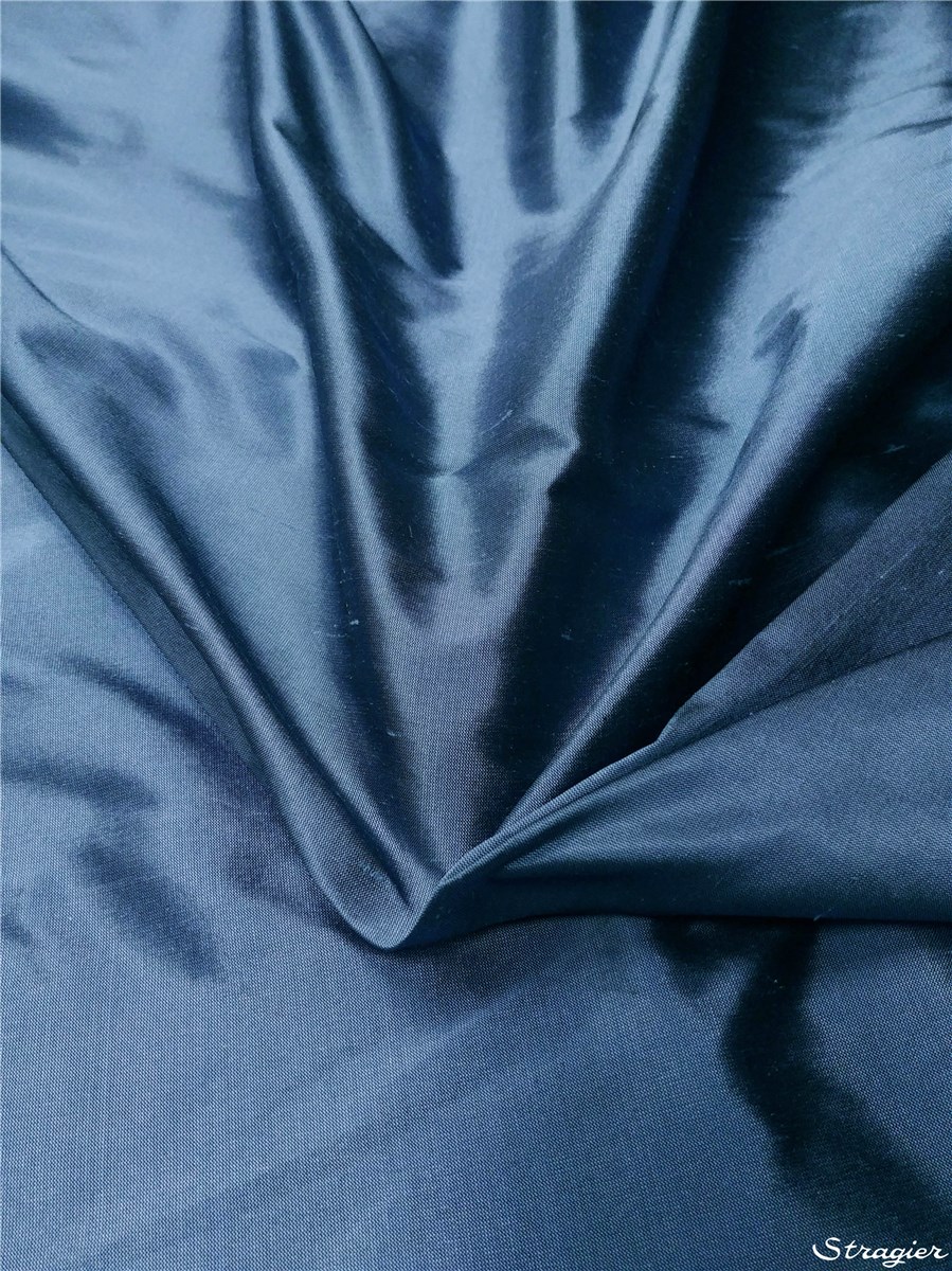 Soie Doupion - 137cm - uni - Rivera 