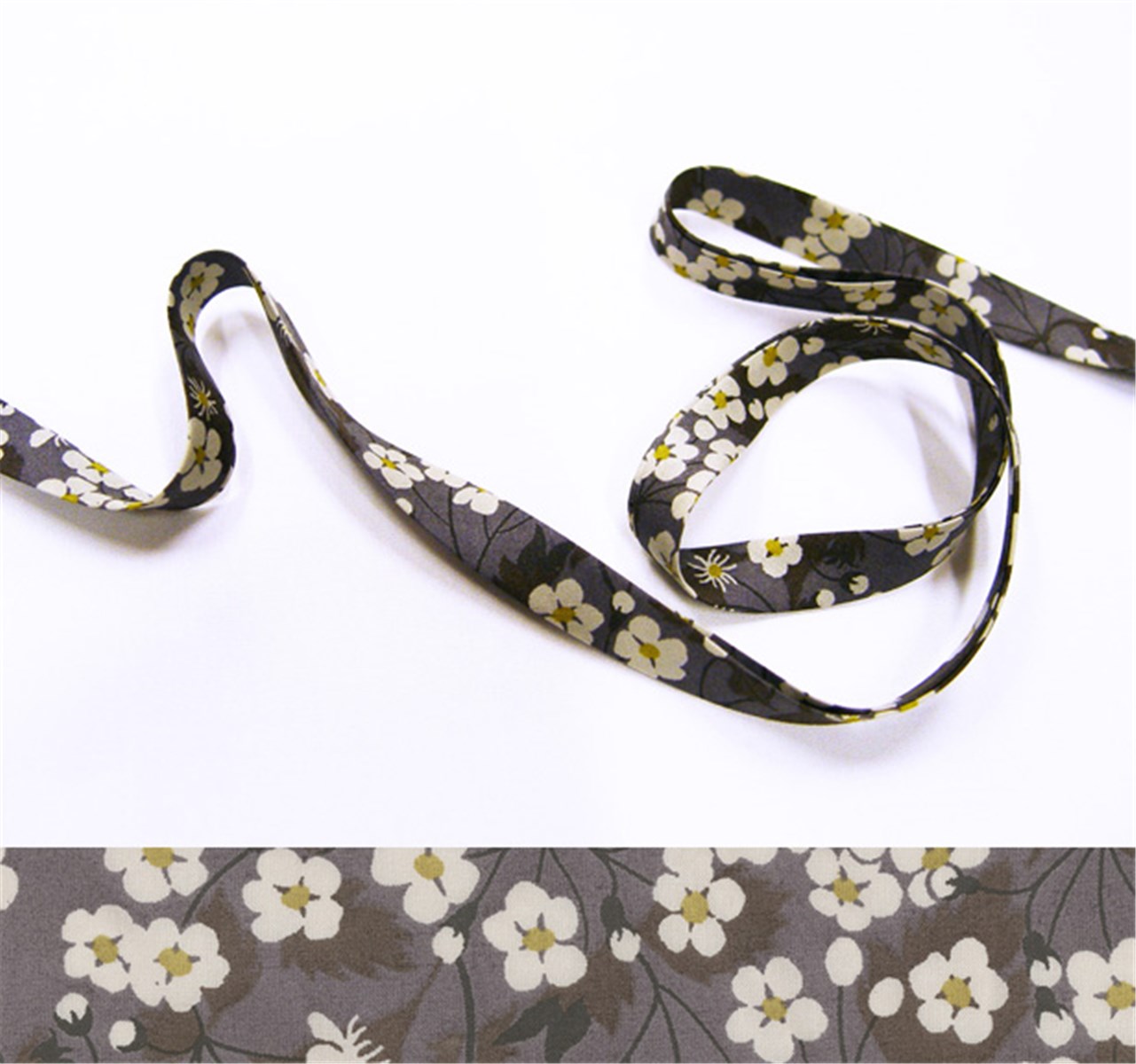 Liberty Bias Binding - 1033 Mitsi - D - 10 mm